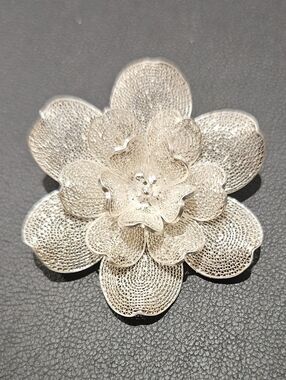 Silver Filigree Flower Brooch Marked 925 Silver